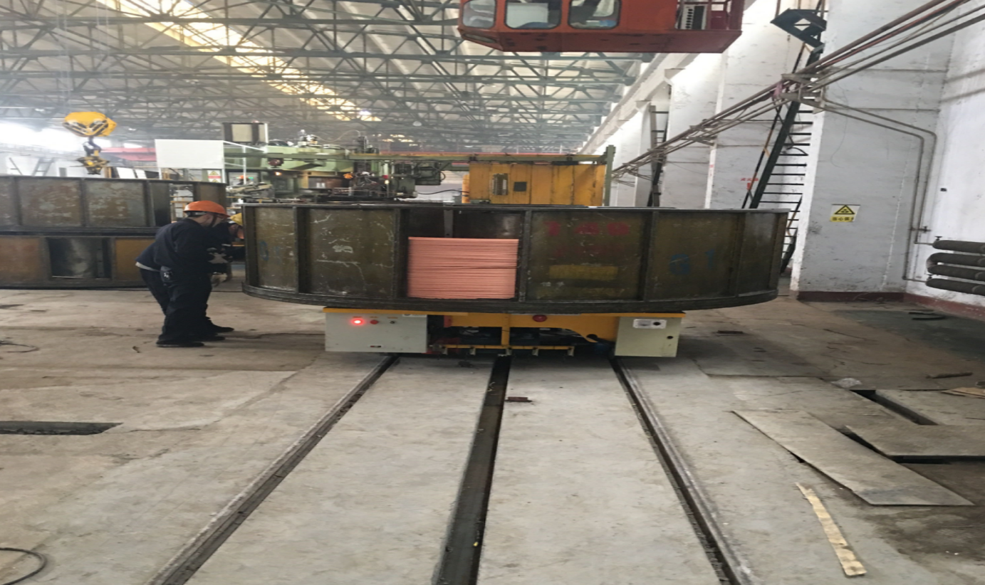 過跨車電動平車實(shí)物圖